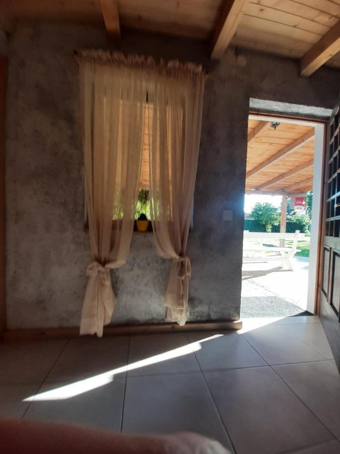 Balabani Local Stay Golubovci Luaran gambar