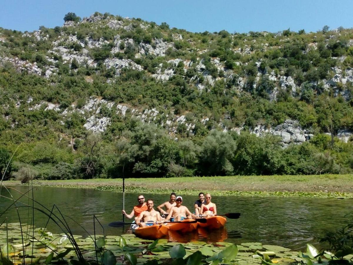 Balabani Local Stay Golubovci Luaran gambar